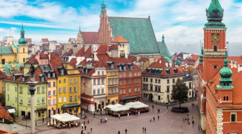 Poland Work Permit Visa Agents in Qatar